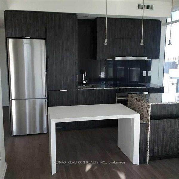1-bloor-street-e-toronto-ontario-c12732840