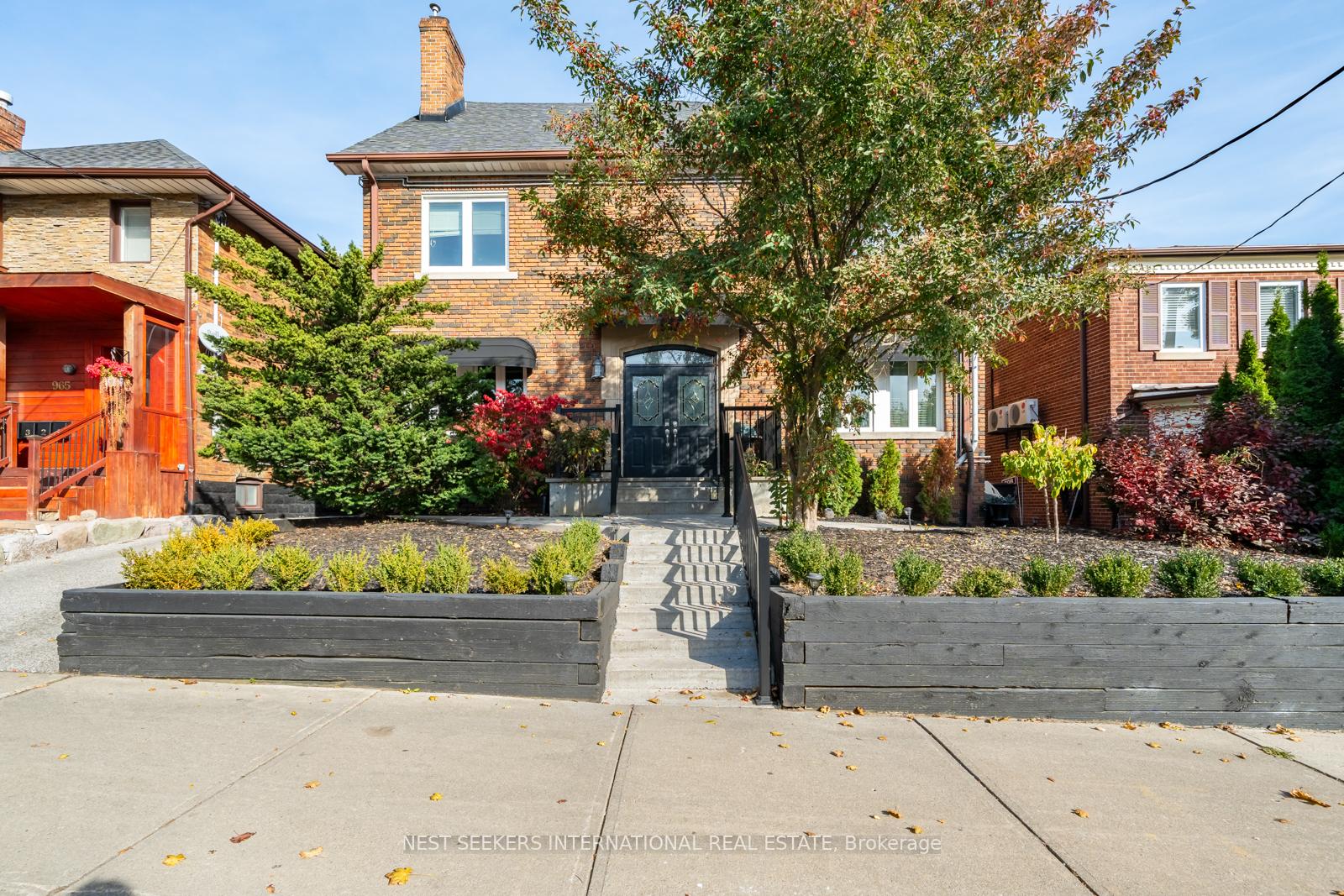 963-avenue-road-toronto-ontario-c12733624