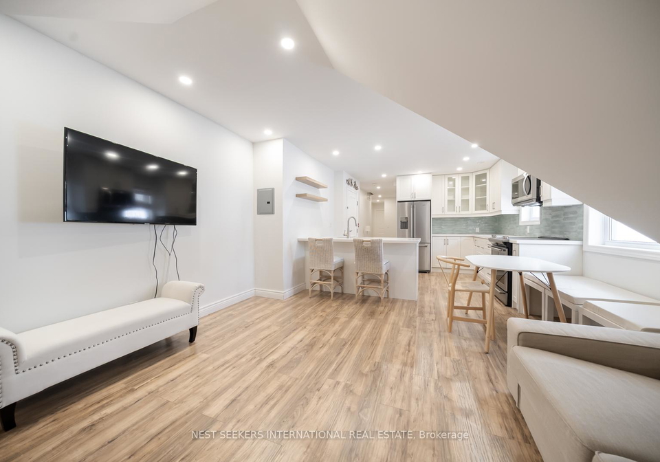 963-avenue-road-toronto-ontario-c12733624