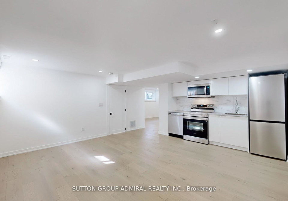 118-clifton-avenue-toronto-ontario-c12733642