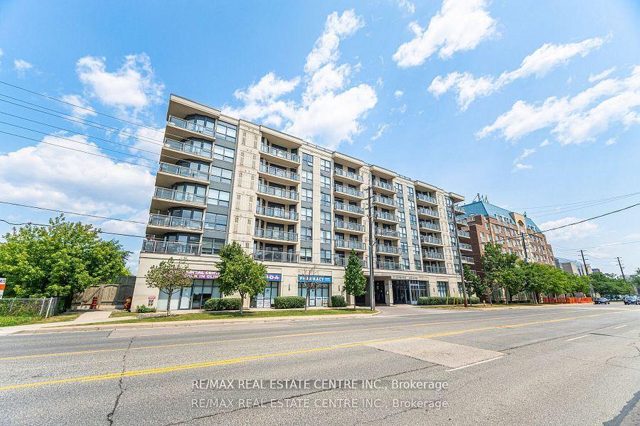872-sheppard-avenue-w-toronto-ontario-c12733846