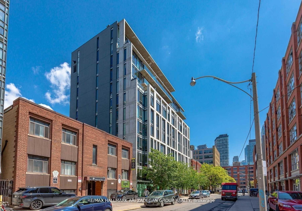 32-camden-street-toronto-ontario-c12733888