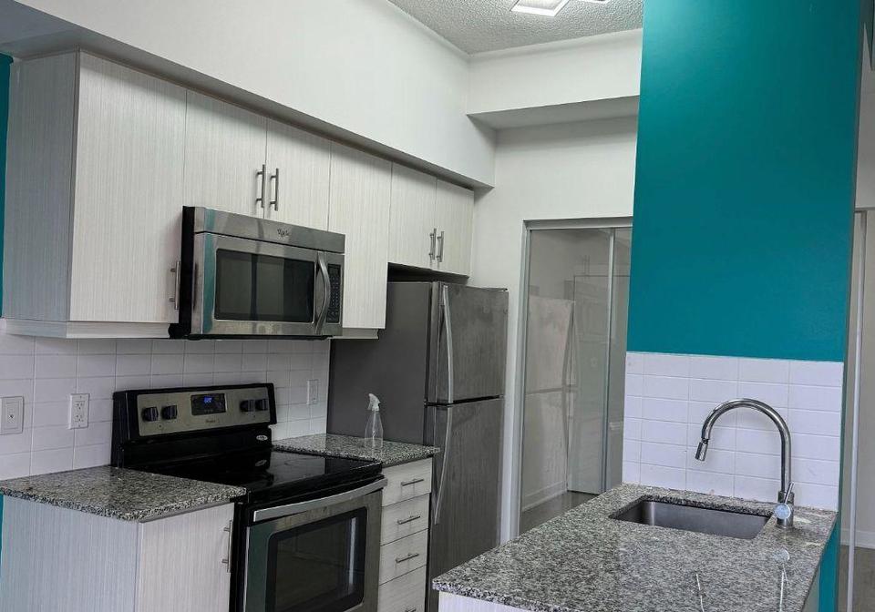 10-willison-square-toronto-ontario-c12734510
