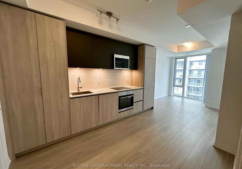 8-widmer-street-toronto-ontario-c12734528