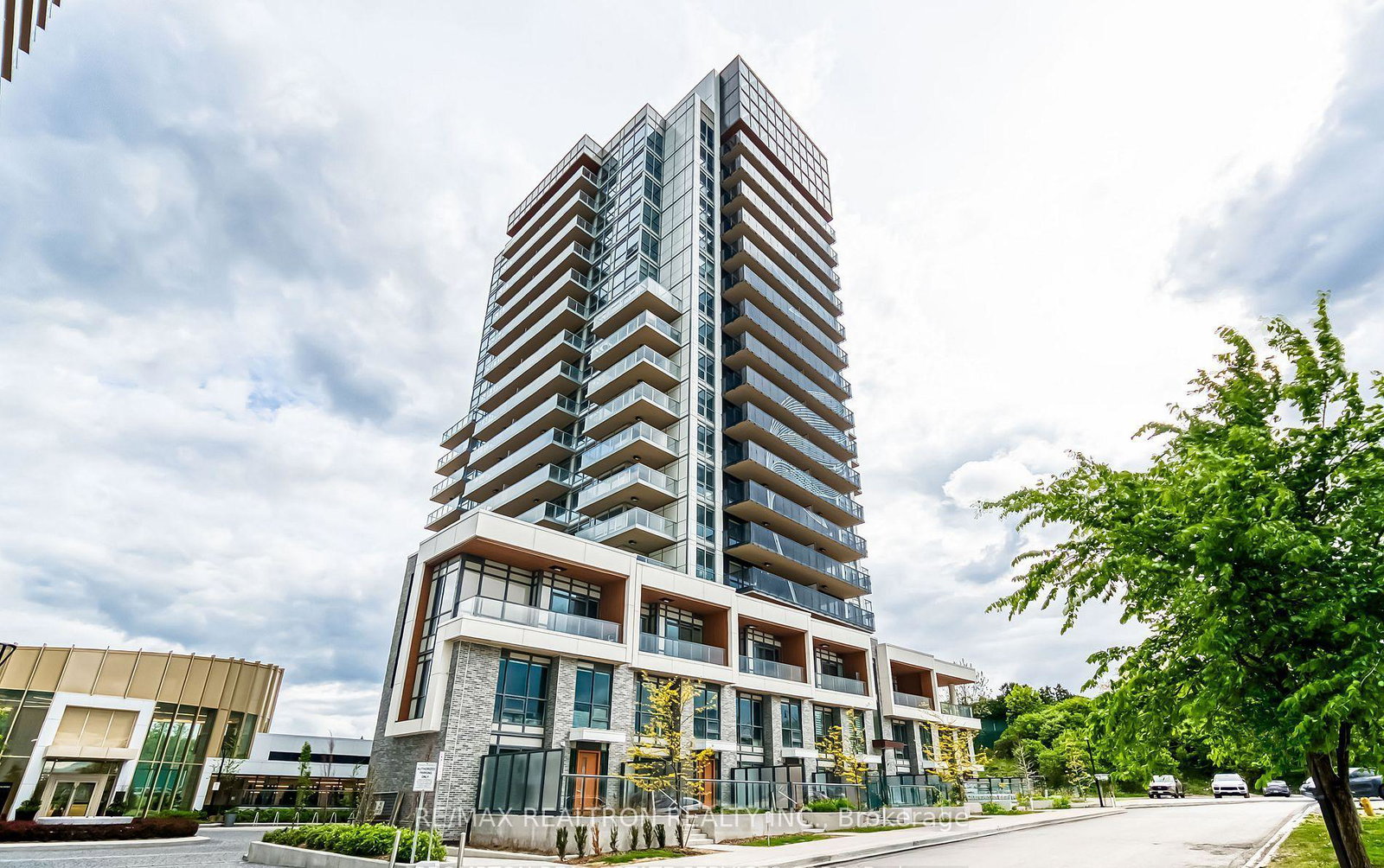 25-mcmahon-drive-north-york-ontario-c12734558