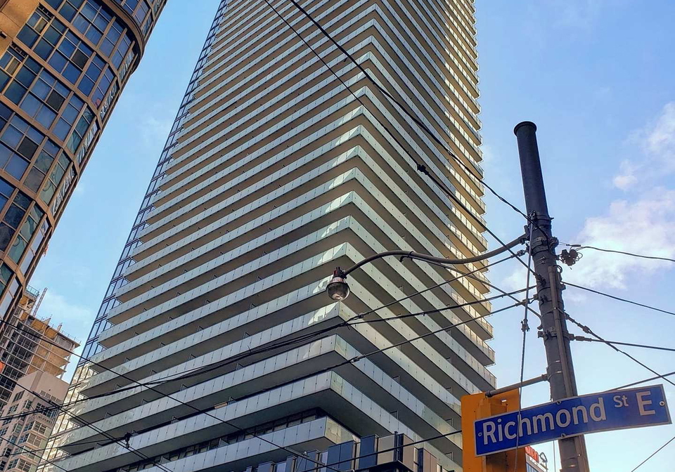25-richmond-street-e-toronto-ontario-c12734590