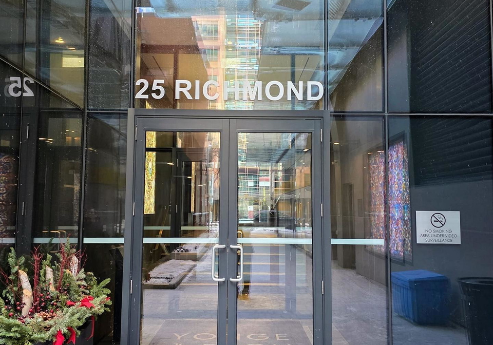 25-richmond-street-e-toronto-ontario-c12734590