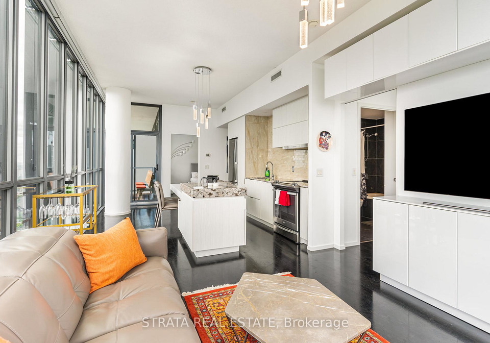 101-charles-street-e-toronto-ontario-c12734792