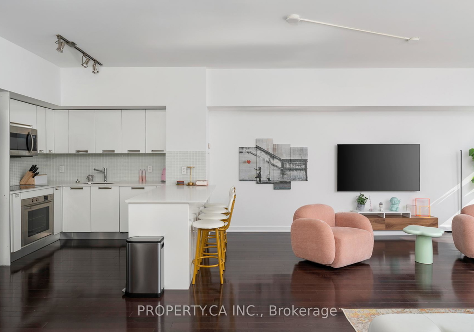 33-charles-street-e-toronto-ontario-c12734964