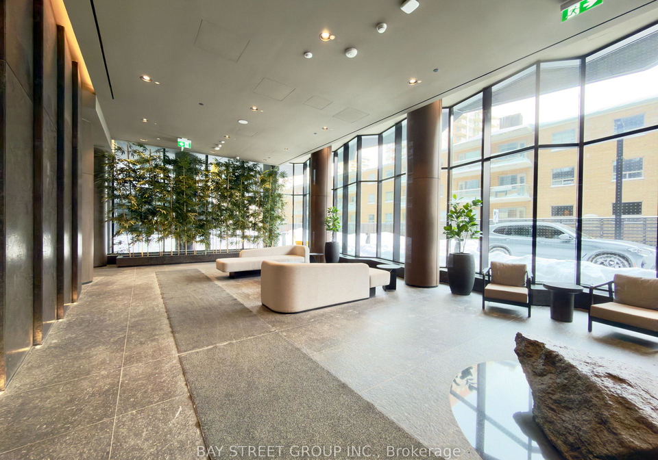110-broadway-avenue-n-toronto-ontario-c12735376