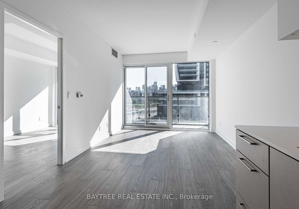 19-western-battery-road-toronto-ontario-c12735540