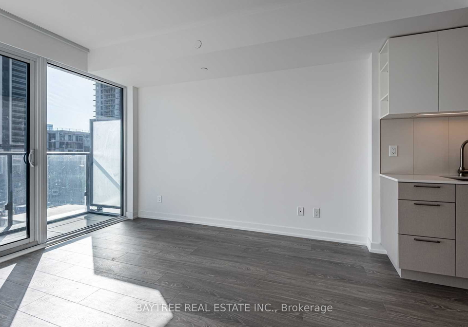 19-western-battery-road-toronto-ontario-c12735540