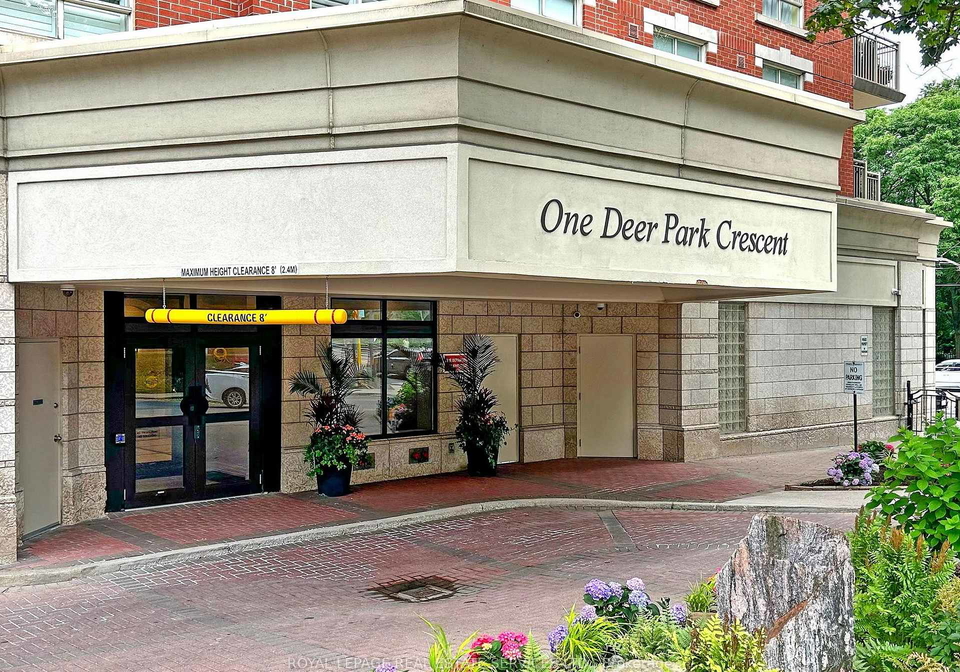 1-deer-park-crescent-toronto-ontario-c12736110