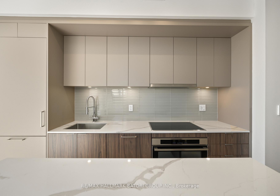 863-st-clair-avenue-w-toronto-ontario-c12736240