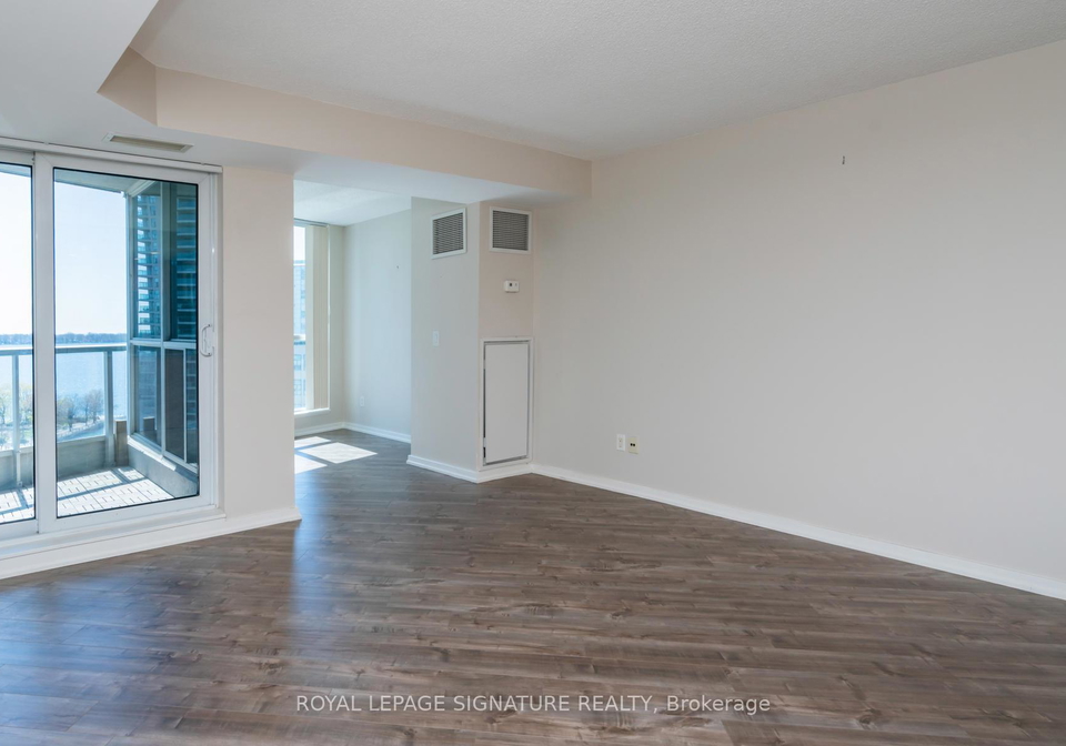 208-queens-quay-w-toronto-ontario-c12736268