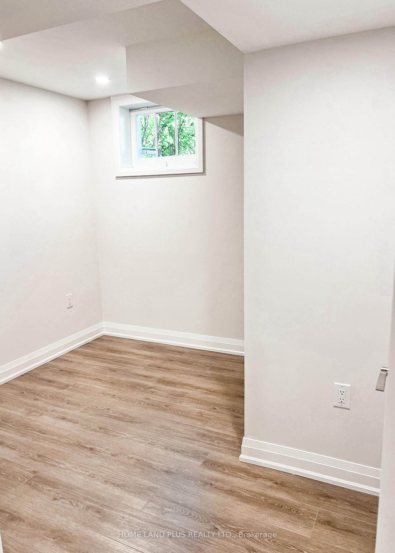 210-mckee-avenue-north-york-ontario-c12736398