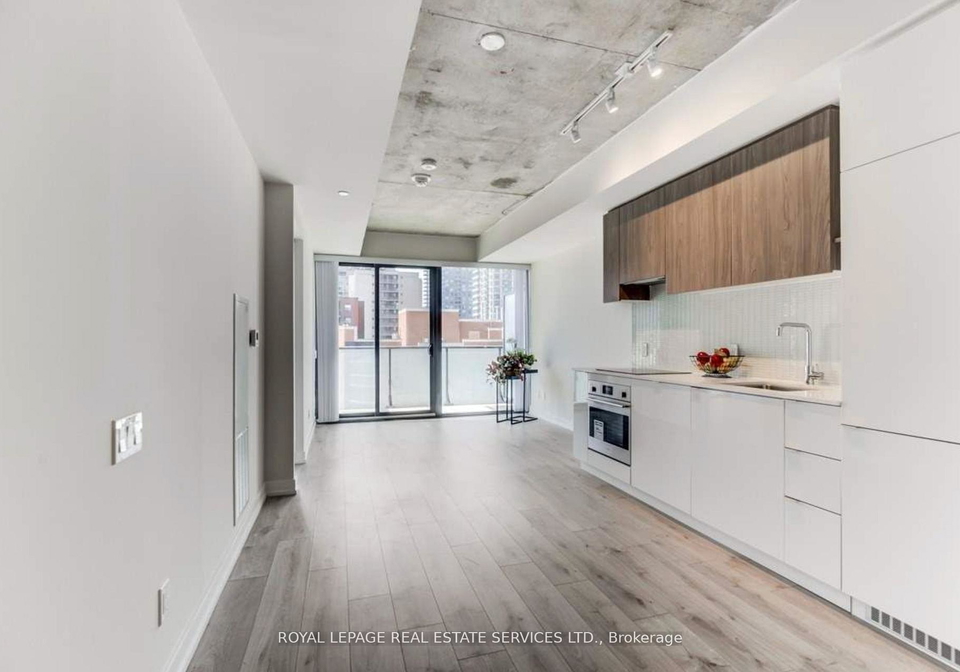 161-roehampton-avenue-toronto-ontario-c12736858