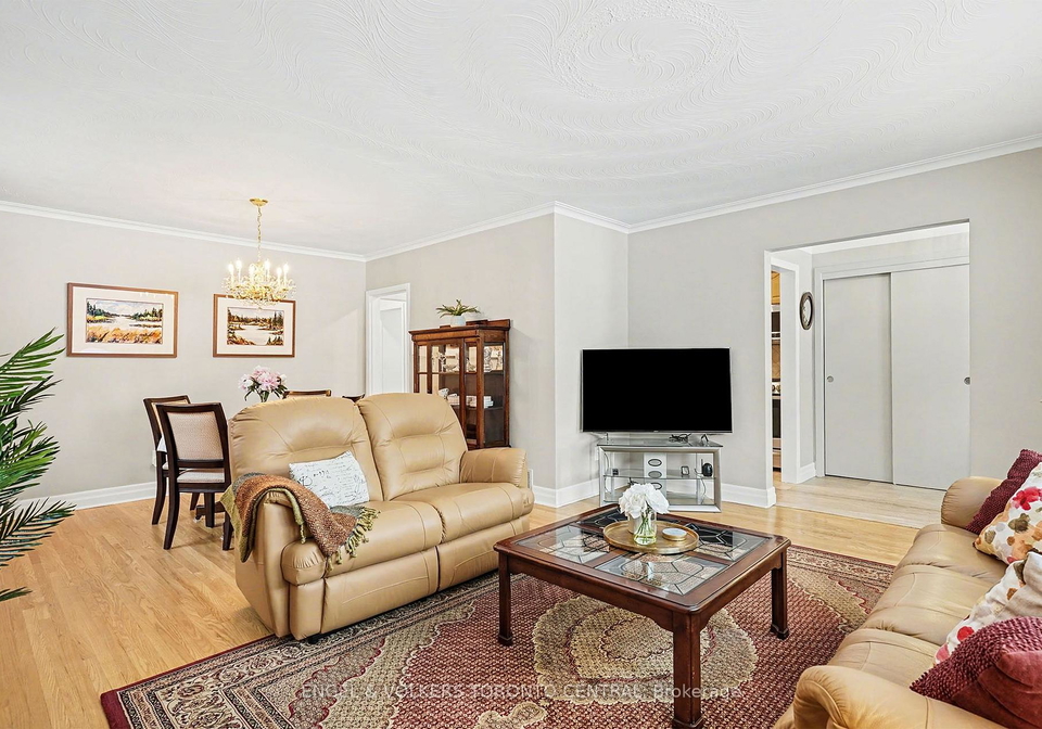 126-pemberton-avenue-north-york-ontario-c12736926