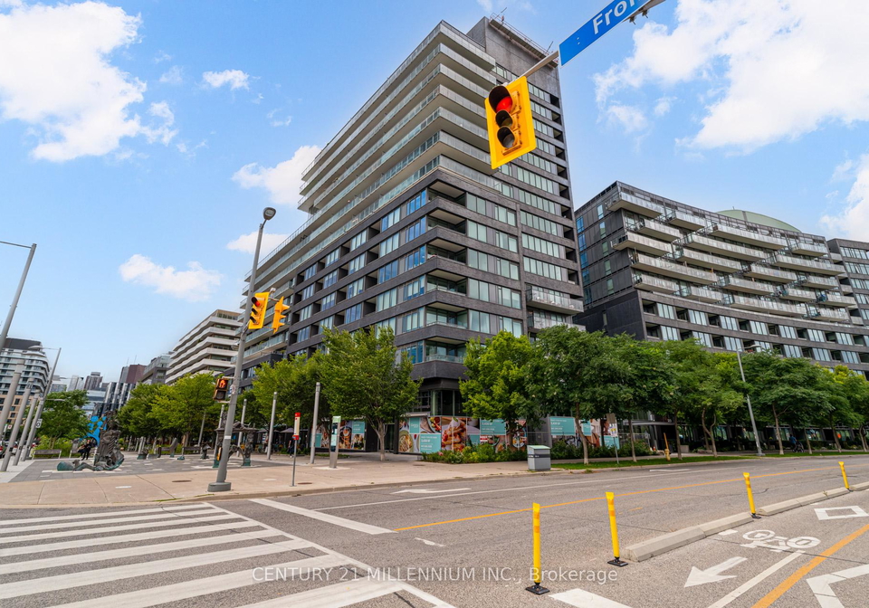 120-bayview-avenue-toronto-ontario-c12737182