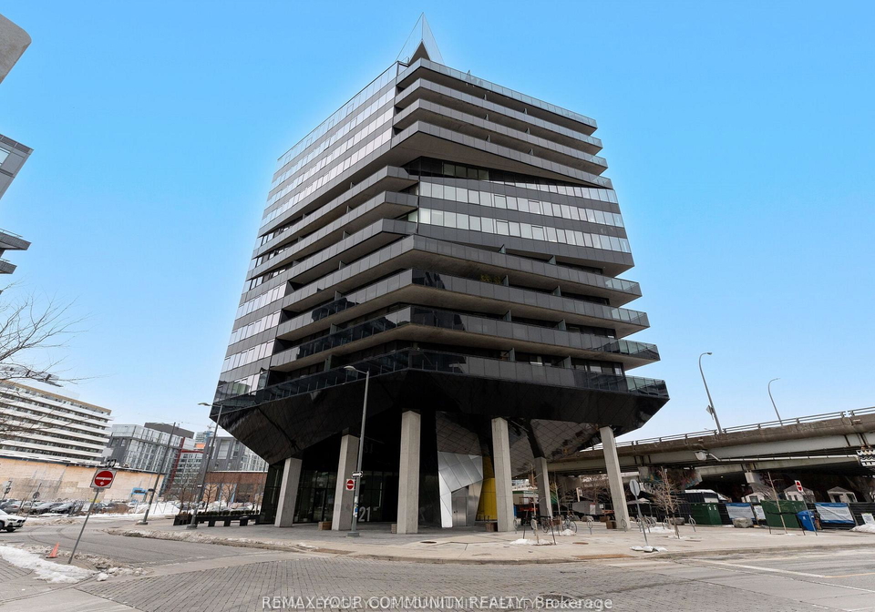 21-lawren-harris-square-toronto-ontario-c12738150
