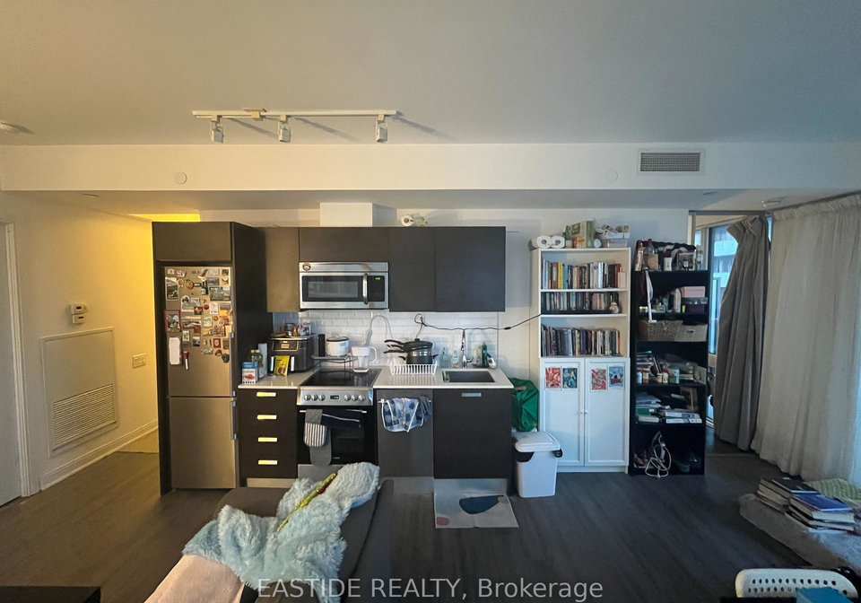 42-charles-street-e-toronto-ontario-c12738306