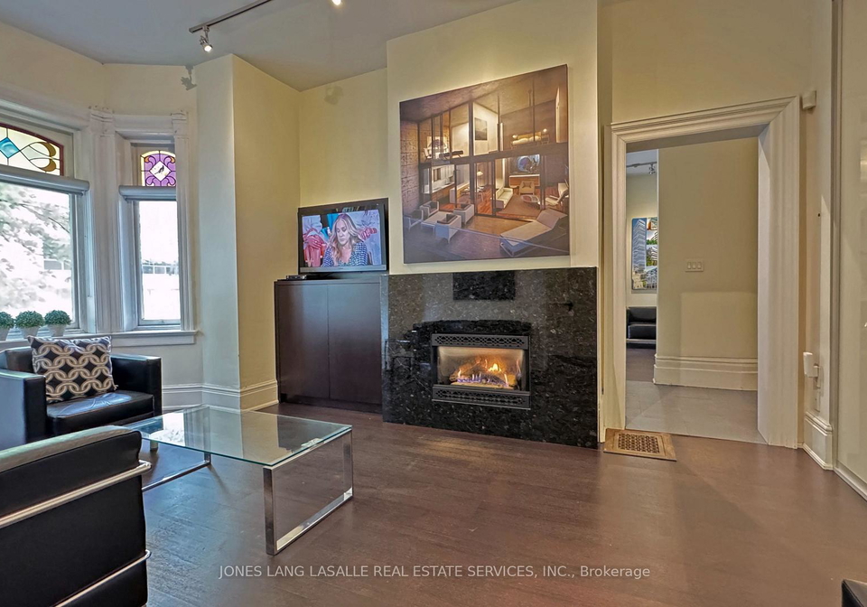 540-richmond-street-w-toronto-ontario-c12738354