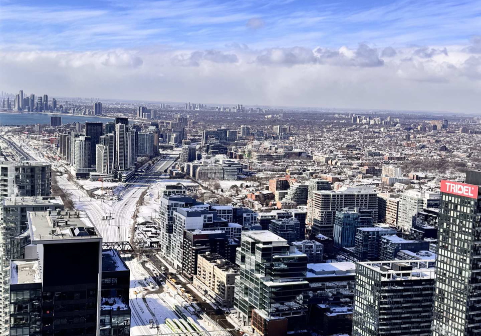 1-concord-cityplace-way-toronto-ontario-c12738752