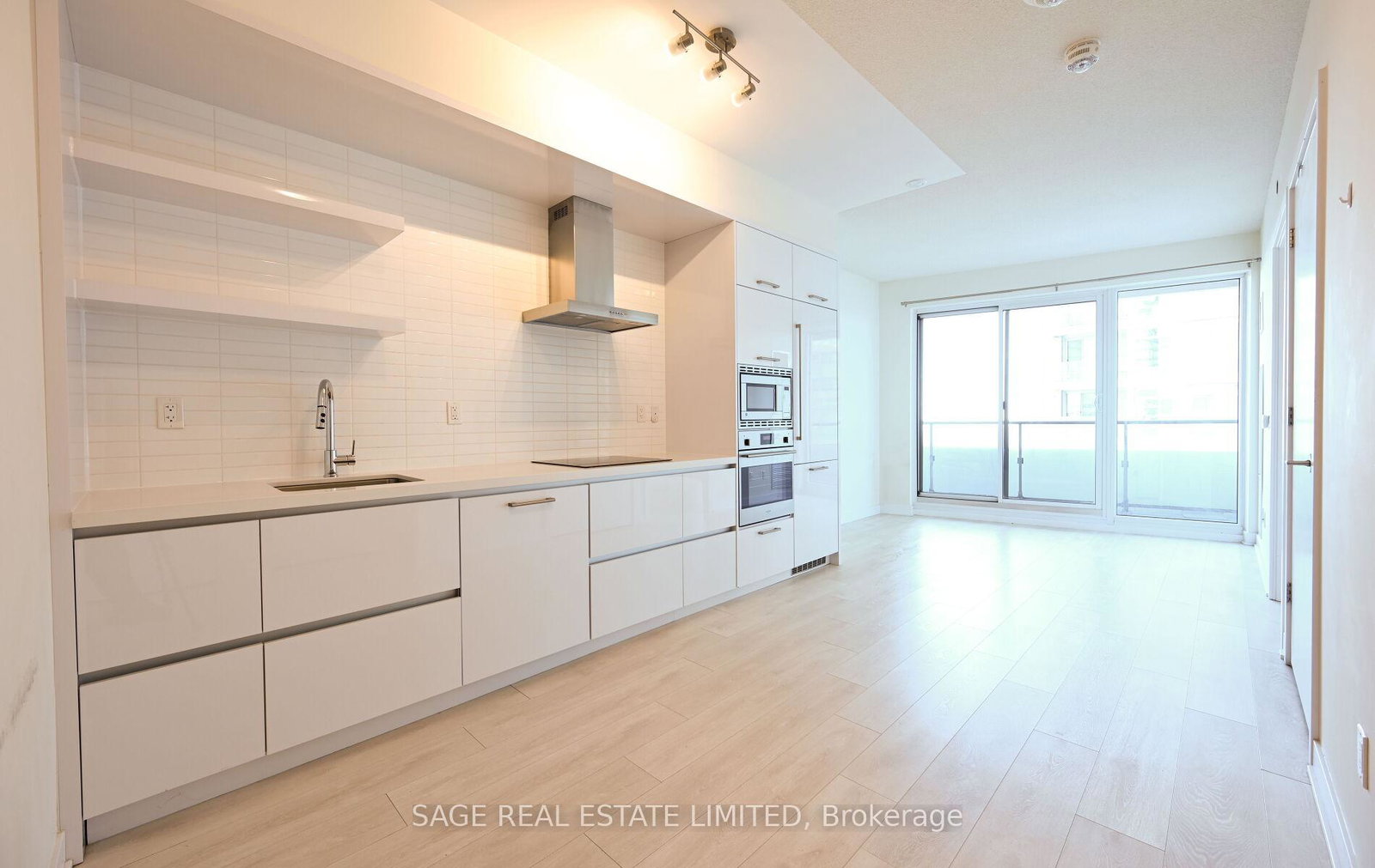 2221-yonge-street-toronto-ontario-c12738952