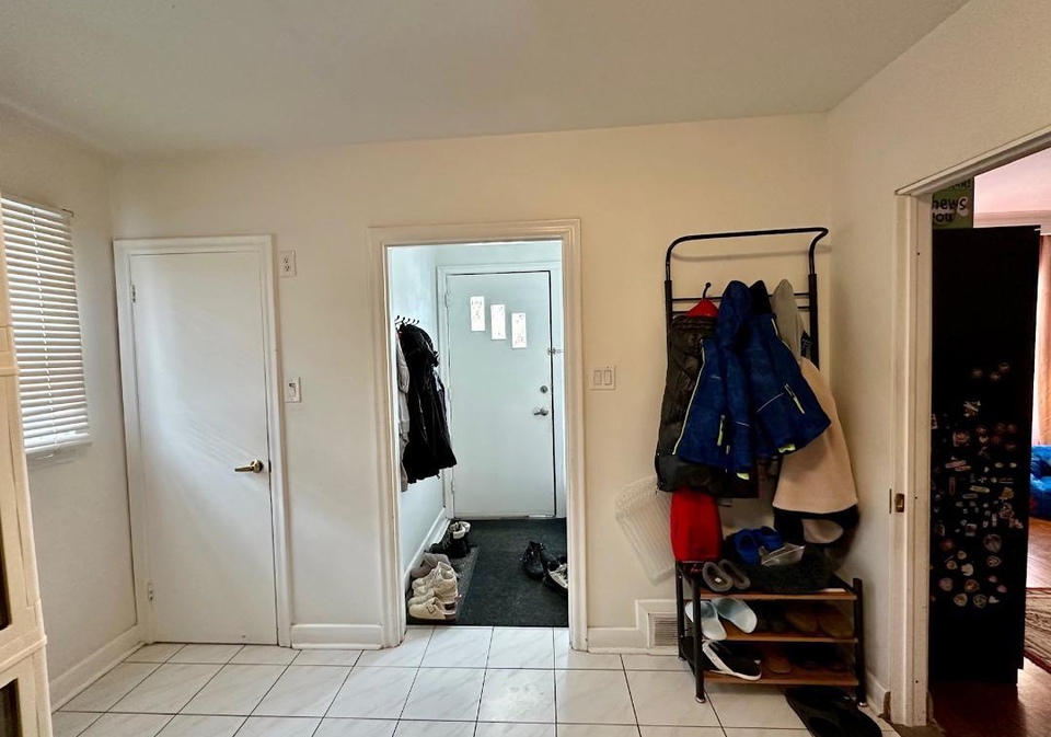 8-wendy-crescent-toronto-ontario-c12739514
