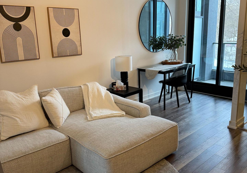 250-lawrence-avenue-w-toronto-ontario-c12739926