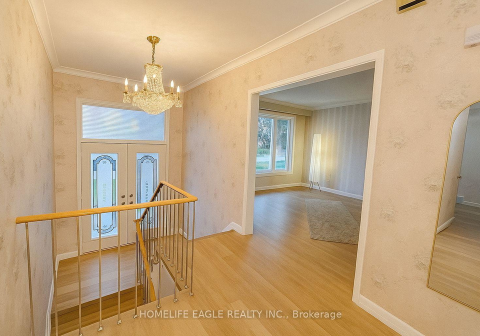 33-sumner-heights-north-york-ontario-c12740074