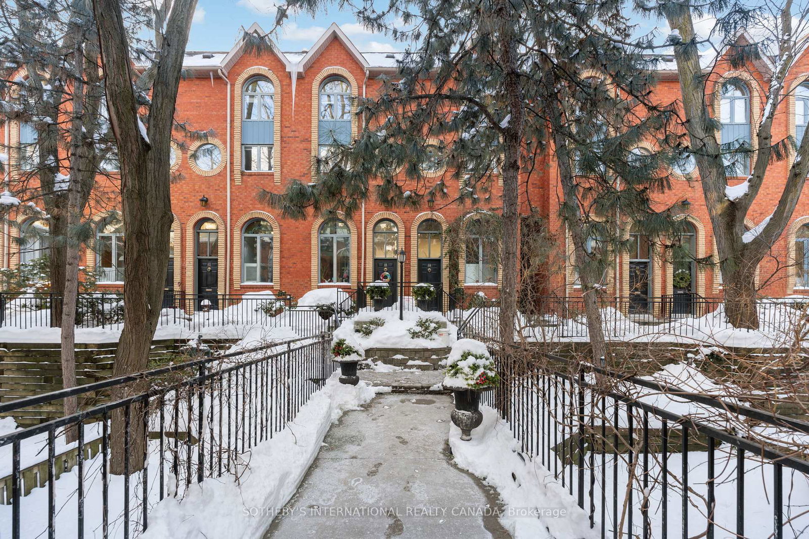 280-sherbourne-street-toronto-ontario-c12740386