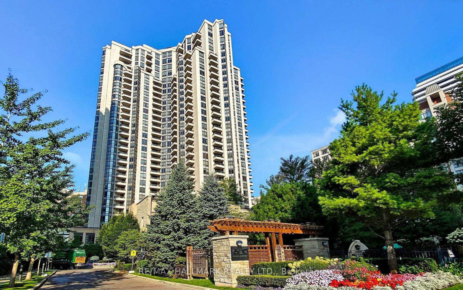500-doris-avenue-north-york-ontario-c12740470