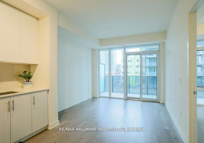 330-richmond-street-w-toronto-ontario-c12740728
