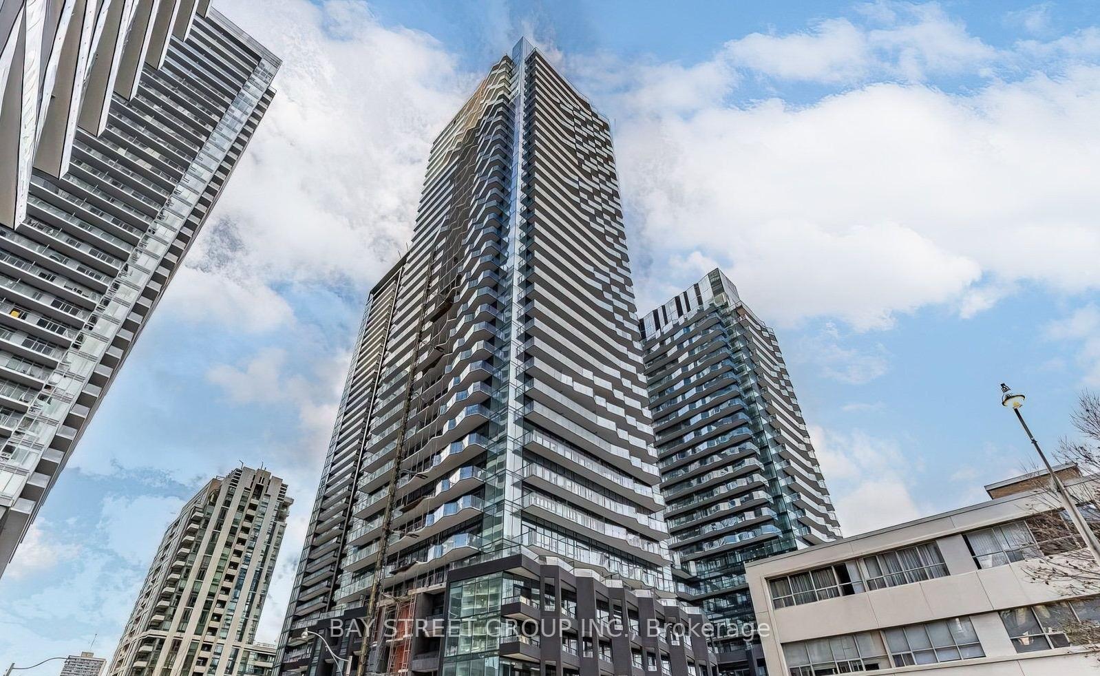 110-broadway-avenue-toronto-ontario-c12740782