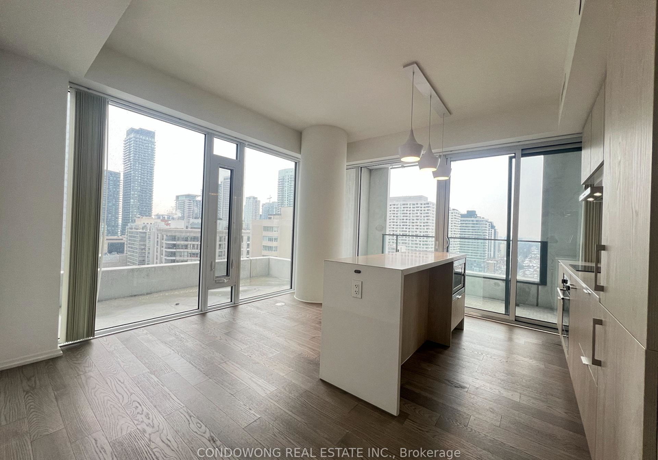 5-soudan-avenue-toronto-ontario-c12740838