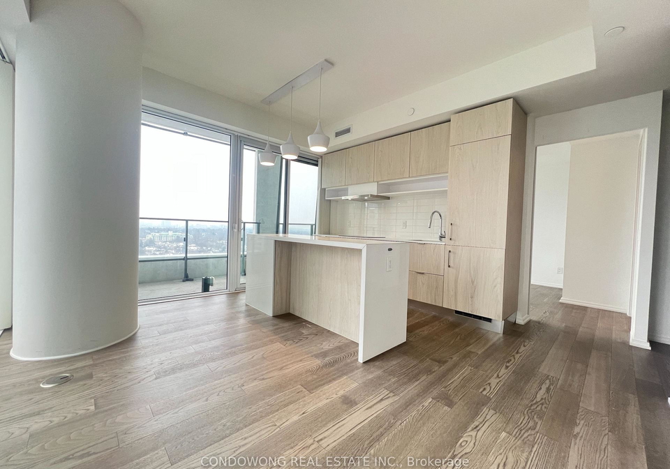 5-soudan-avenue-toronto-ontario-c12740838