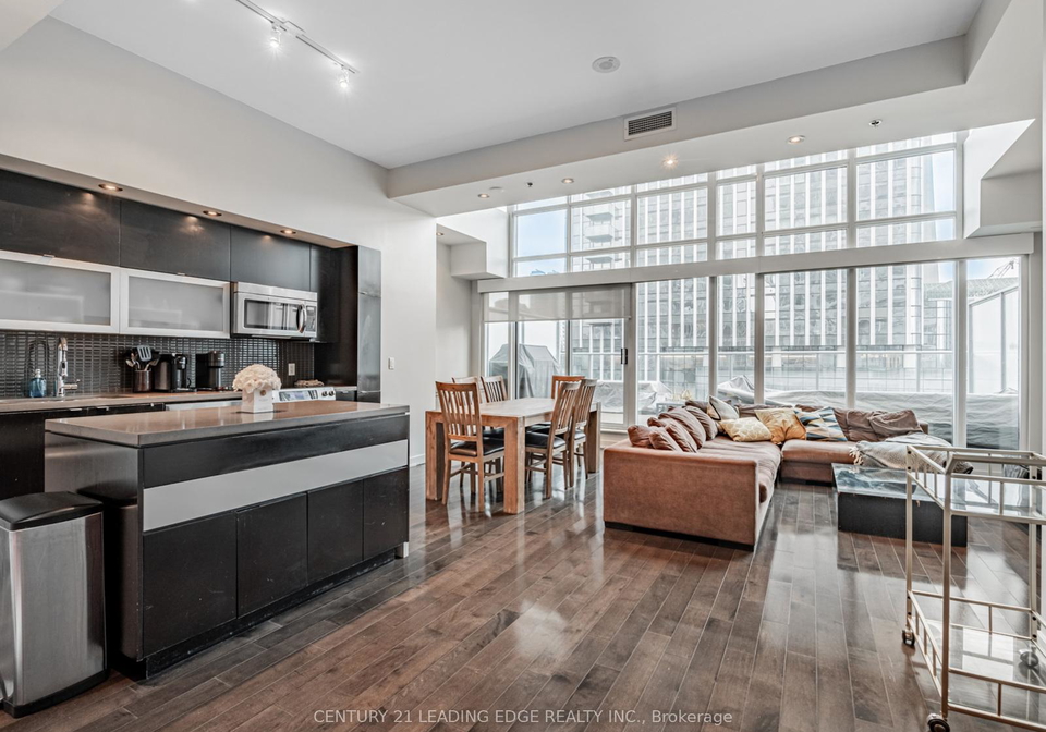 21-nelson-street-toronto-ontario-c12740848