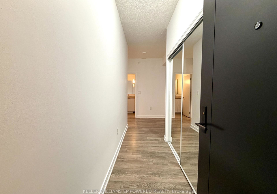 31-phipps-street-toronto-ontario-c12740940