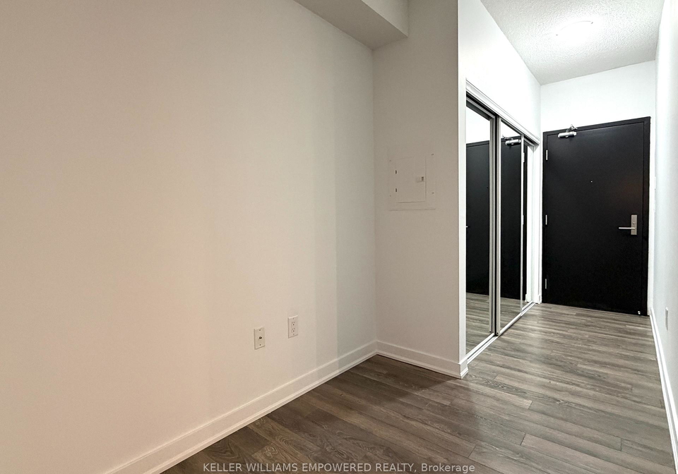 31-phipps-street-toronto-ontario-c12740940