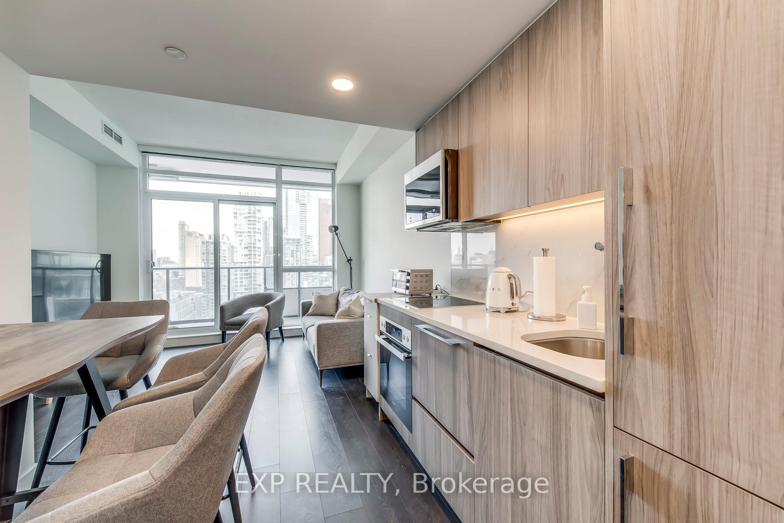 38-widmer-street-toronto-ontario-c12741094