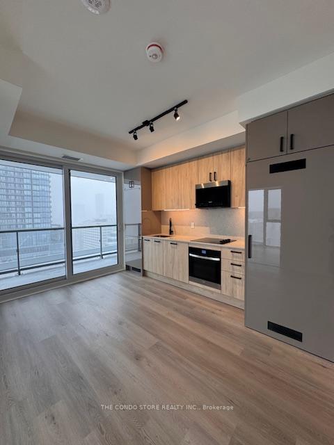 280-dundas-street-w-toronto-ontario-c12741146