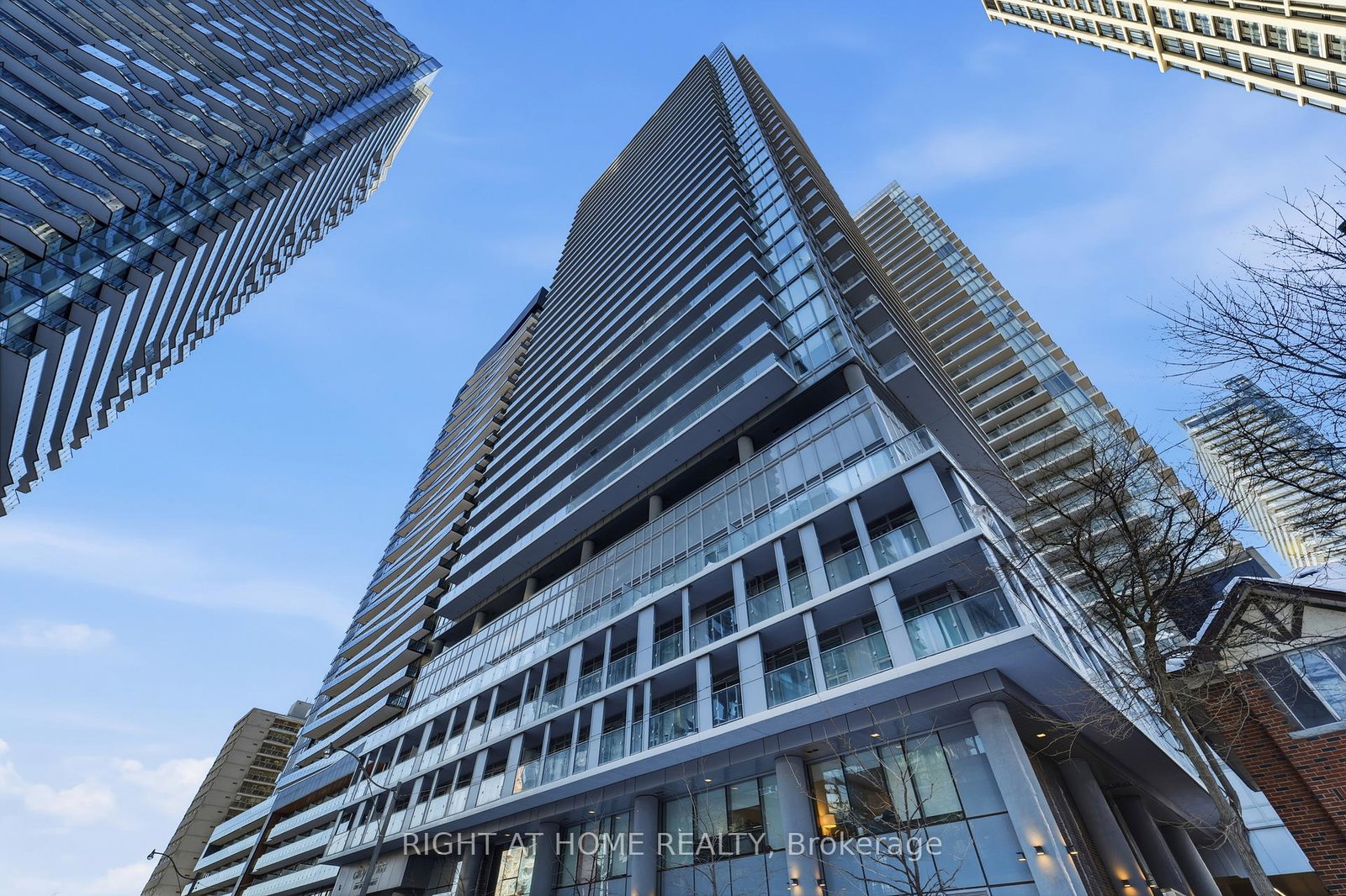 99-broadway-avenue-toronto-ontario-c12741288