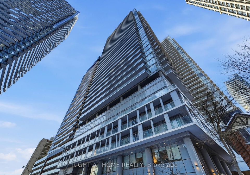 99-broadway-avenue-toronto-ontario-c12741288