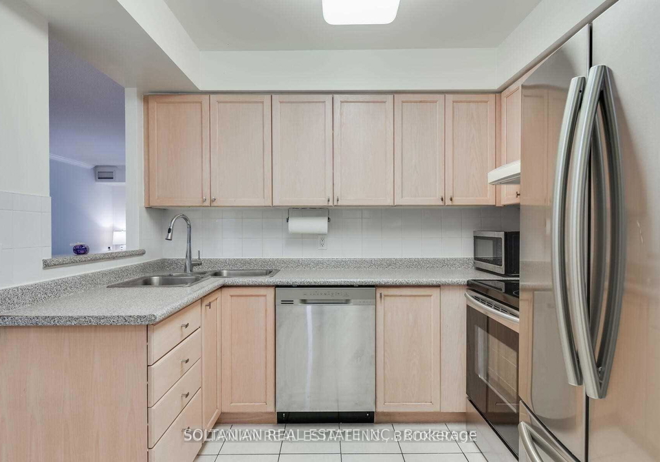 88-grandveiw-way-north-york-ontario-c12741870