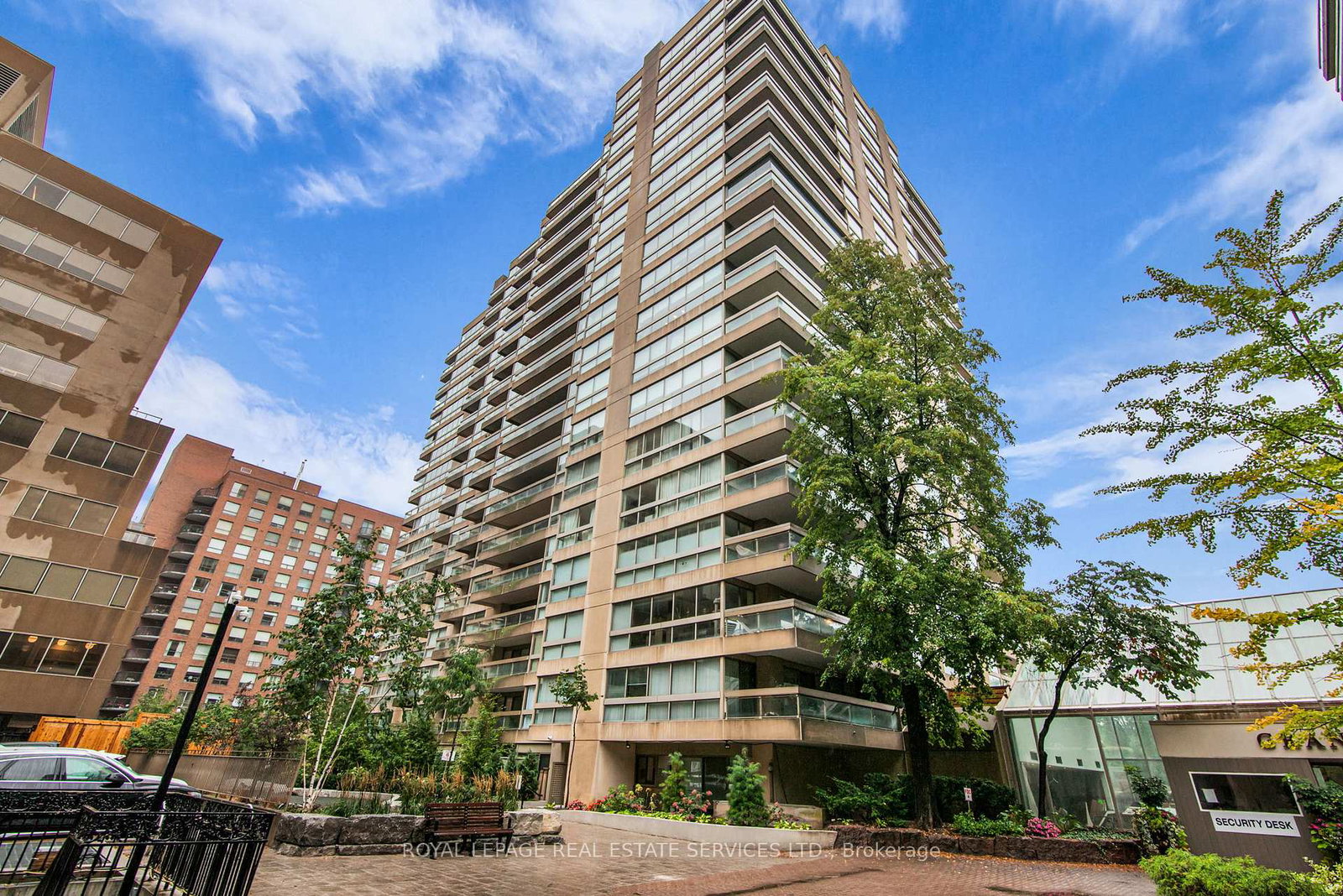 61-st-clair-avenue-w-toronto-ontario-c12742432