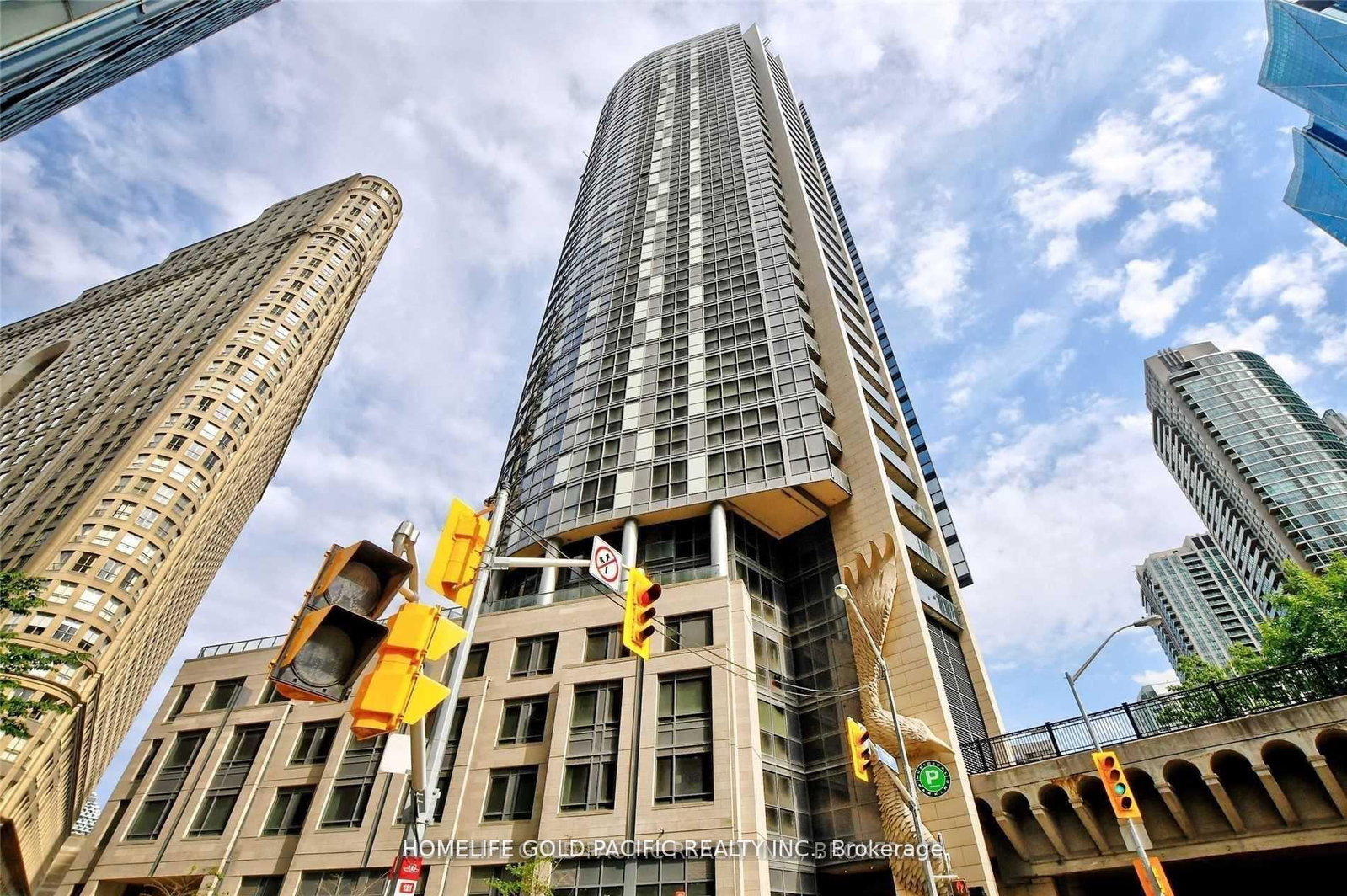 1-the-esplanade-toronto-ontario-c12742558