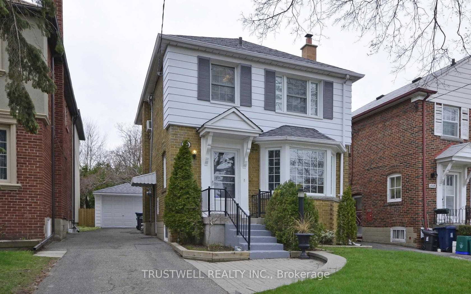 326-rumsey-road-east-york-ontario-c12743100