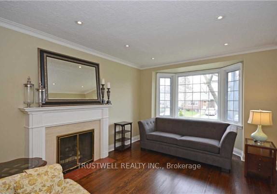326-rumsey-road-east-york-ontario-c12743100