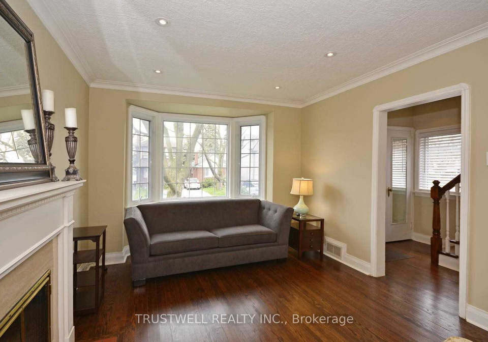 326-rumsey-road-east-york-ontario-c12743100